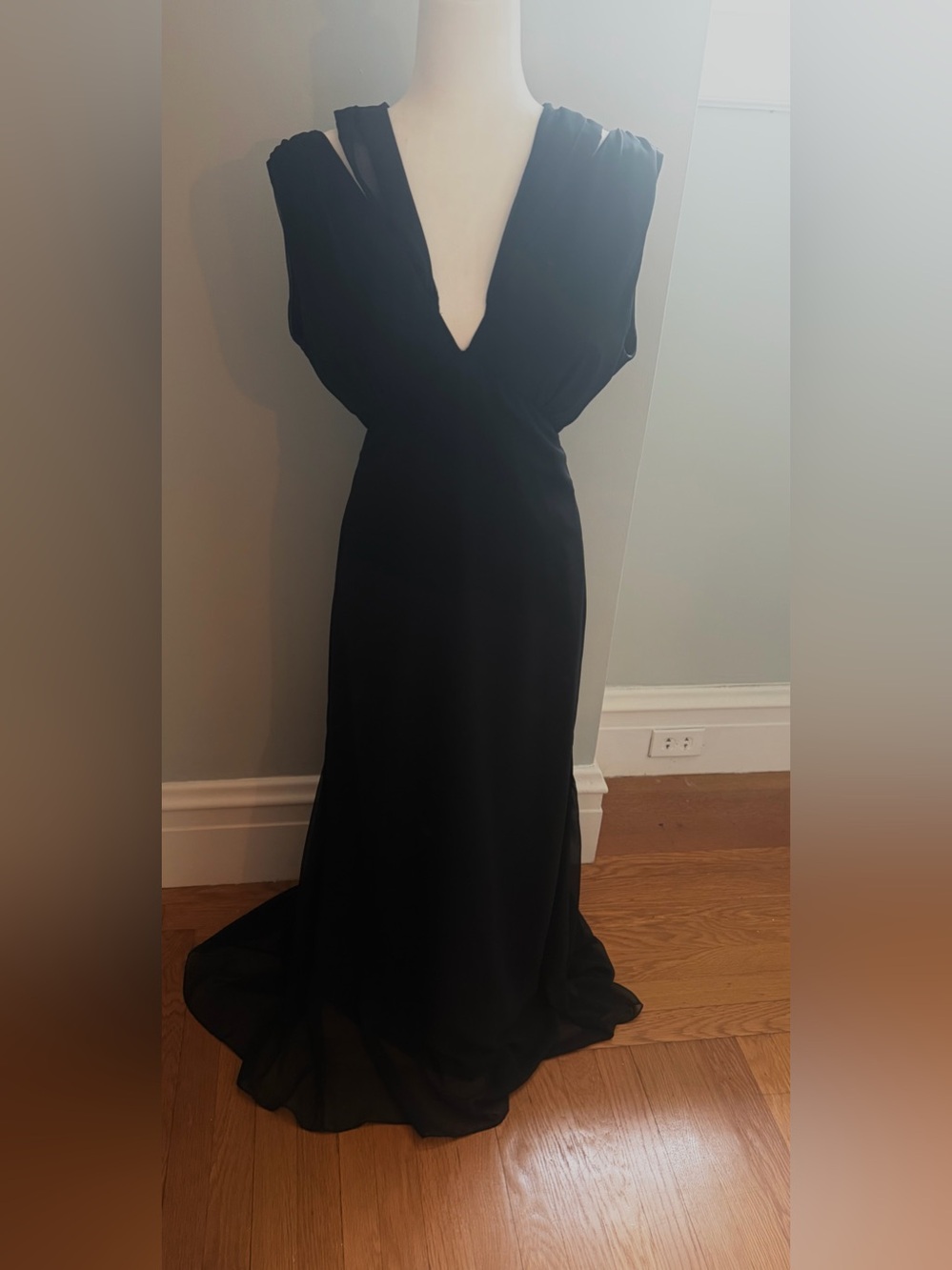 Vintage Vera Wang Black Draped Open Back Evening Gown Size 8